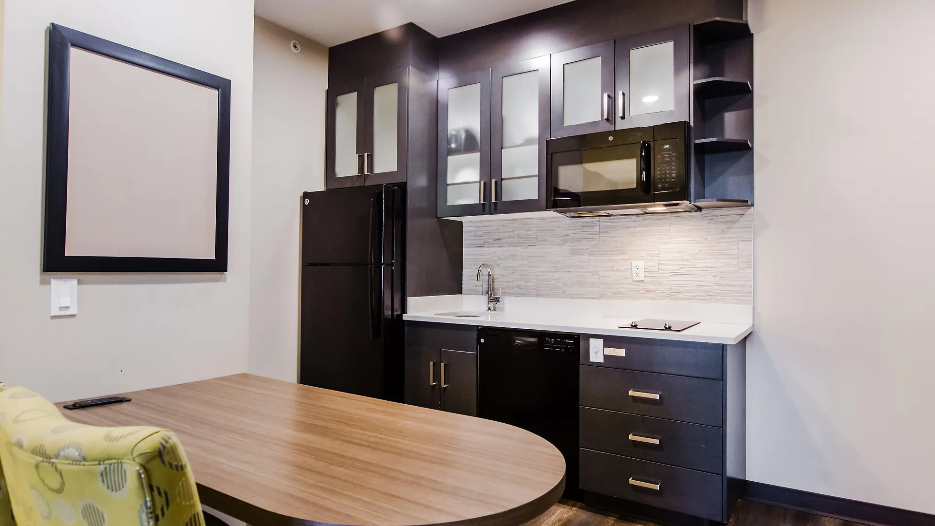 Candlewood Suites West Edmonton - Mall Area By Ihg