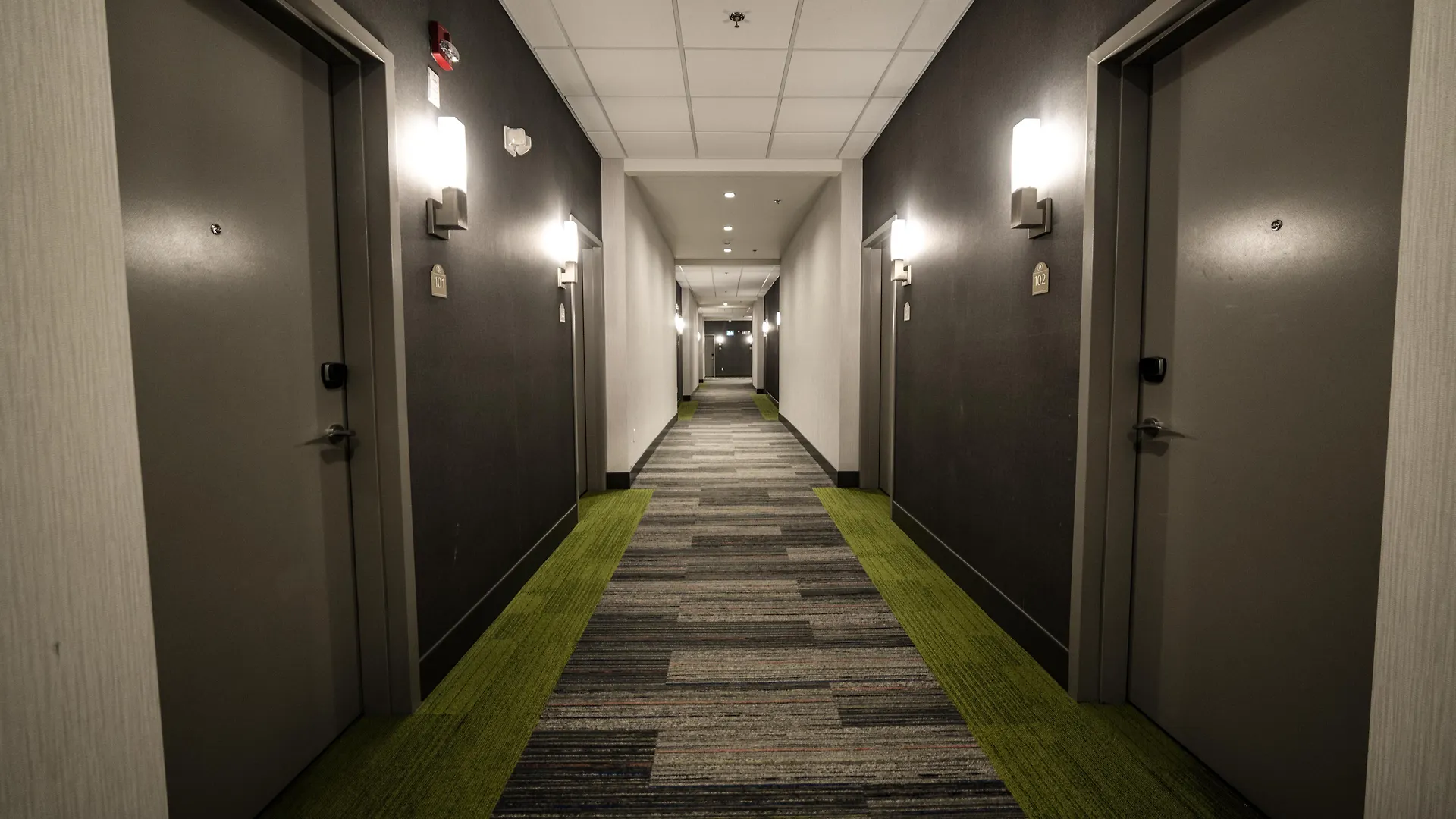 Candlewood Suites West Edmonton - Mall Area By Ihg