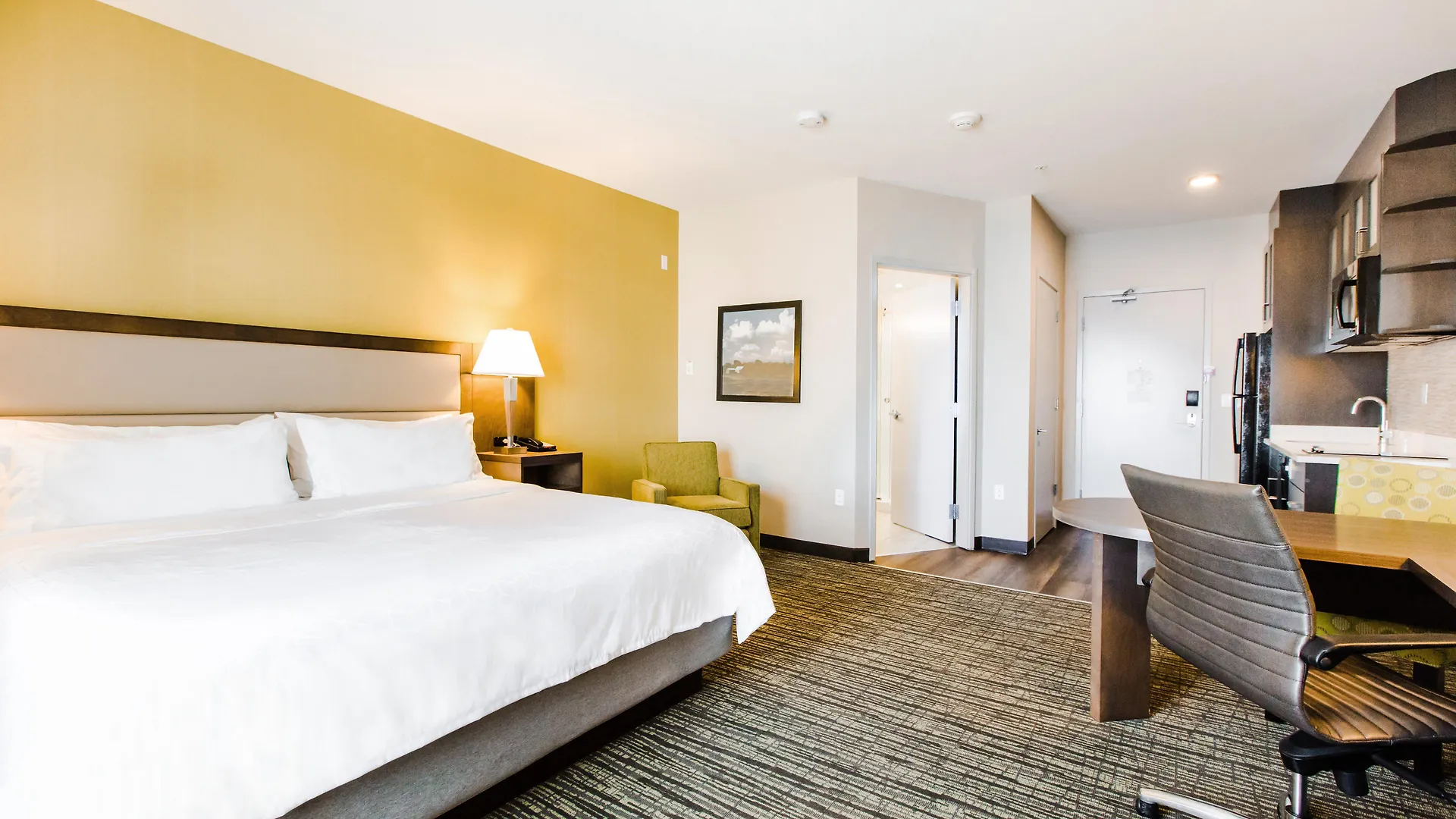Candlewood Suites West Edmonton - Mall Area By Ihg 3*,  Canada