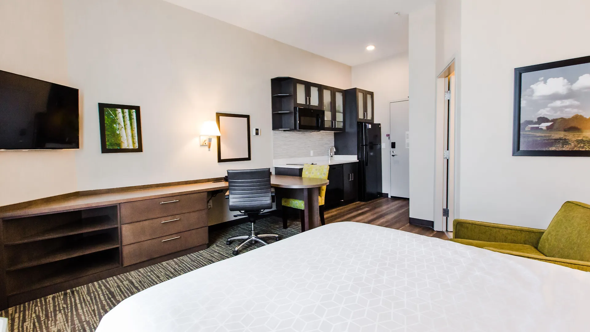 Hotel Candlewood Suites West Edmonton - Mall Area By Ihg