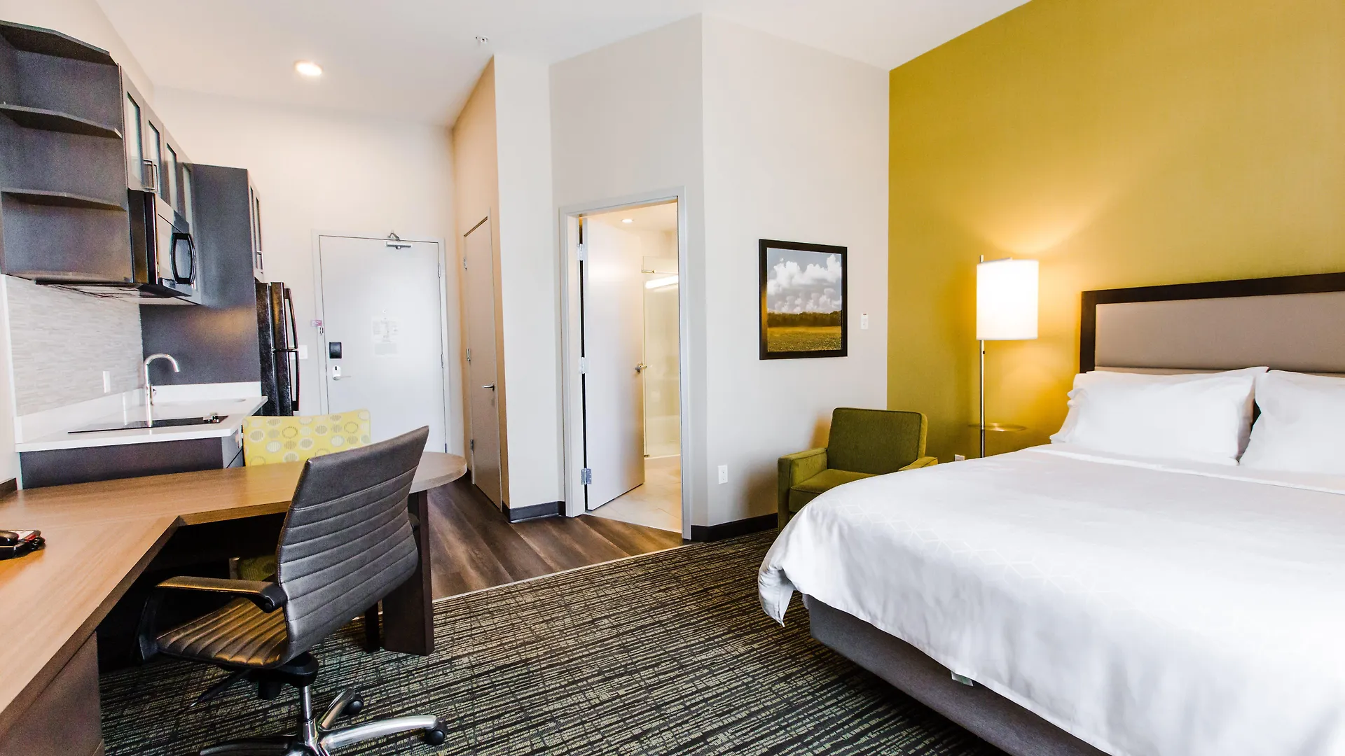 *** Hotel Candlewood Suites West Edmonton - Mall Area By Ihg Canada