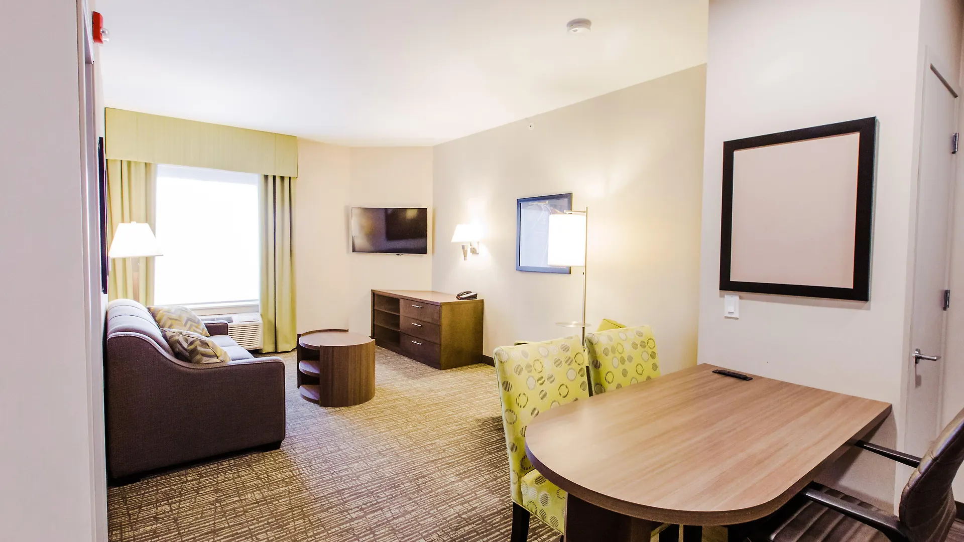 Candlewood Suites West Edmonton - Mall Area By Ihg Hotel