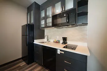 Candlewood Suites West Edmonton - Mall Area By Ihg 3*,